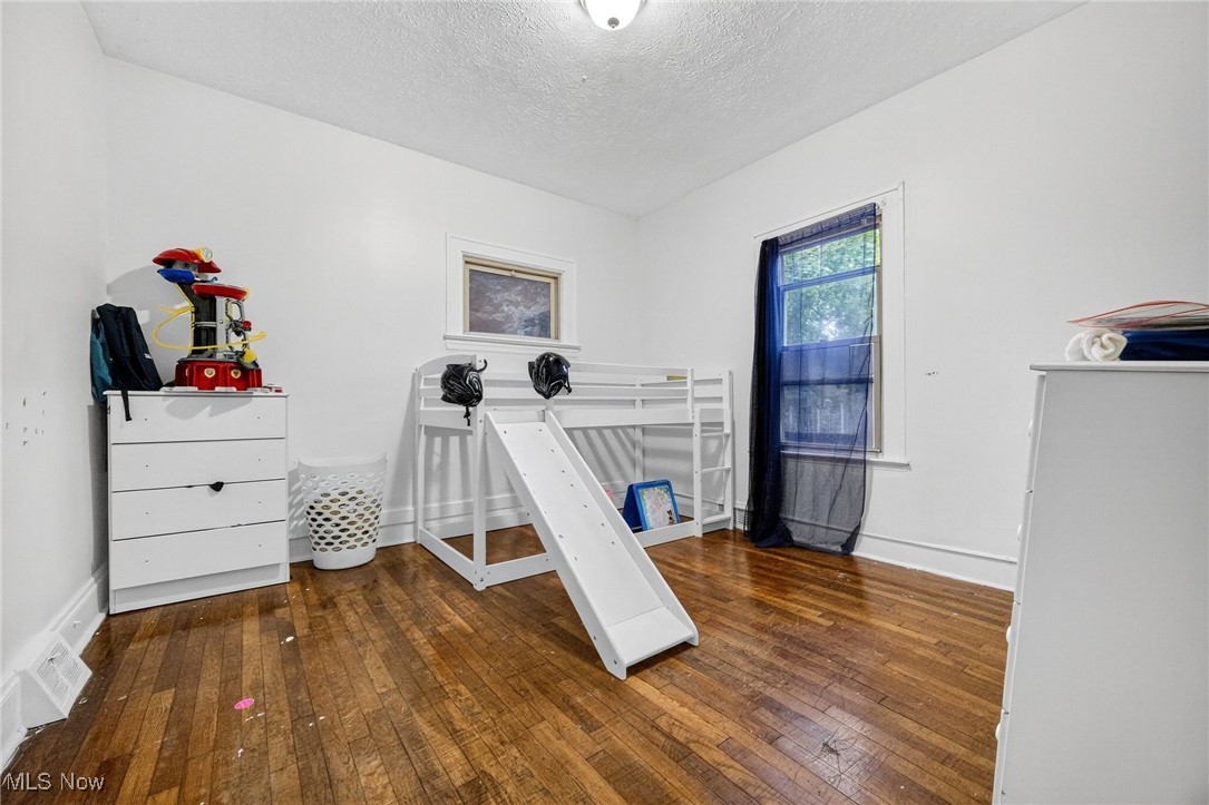 1558 Ivydale Road Cleveland, OH 44118 - Photo 16 of 47 Gallery Image 16
