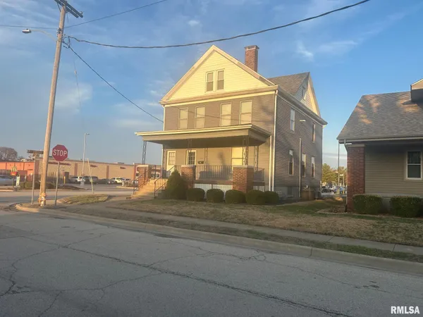 $92,500 | 332 North Clay Street, Taylorville, IL 62568