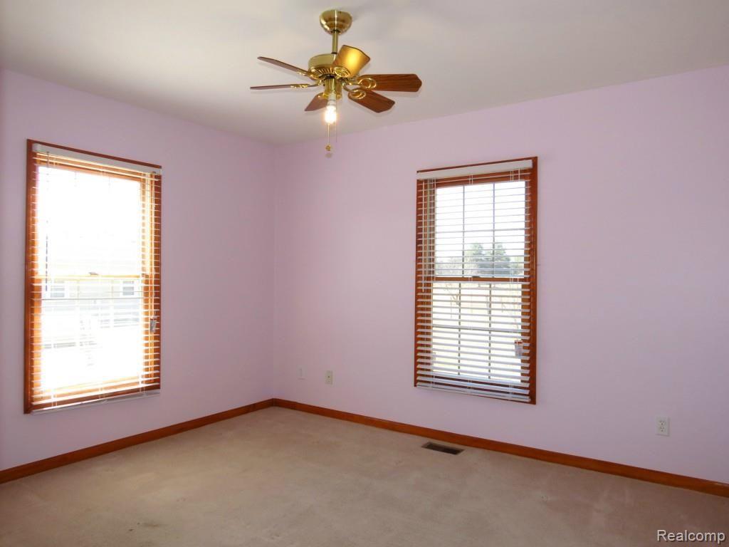 9190 North Dixboro Road South Lyon, MI 48178 - Photo 23 of 27 23.jpg