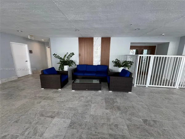$3,550 | 170 Southeast 14th Street, Unit 2208, Miami, FL 33131