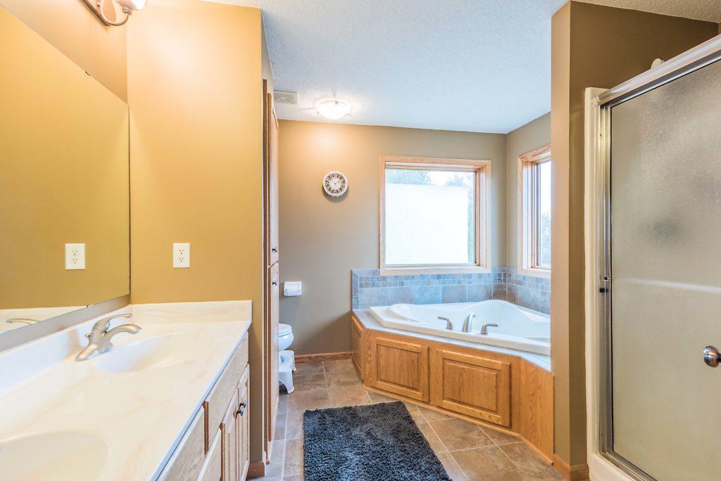 112 Lookout Point Buffalo, MN 55313 - Photo 14 of 37 Gallery Image 14