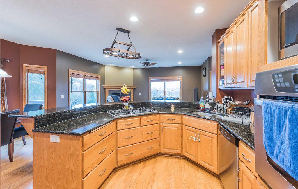 112 Lookout Point Buffalo, MN 55313 - Photo 3 of 37 Gallery Image 3