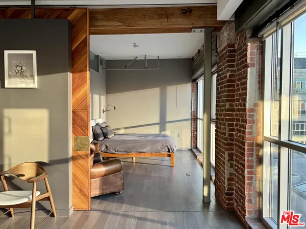 $5,900 | 527 Molino Street, Unit 401, Los Angeles, CA 90013