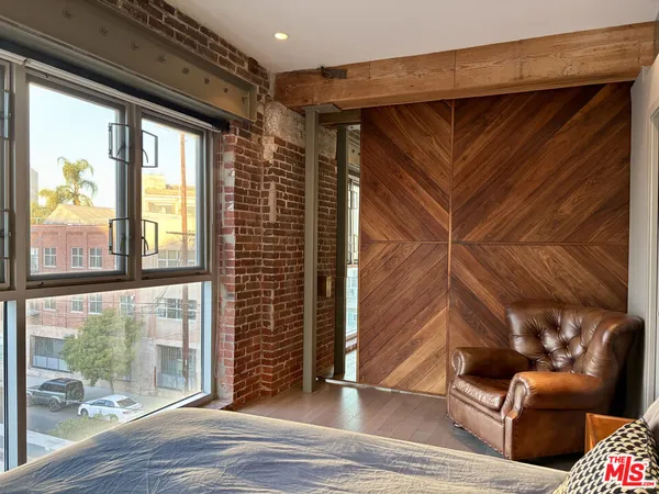 $5,900 | 527 Molino Street, Unit 401, Los Angeles, CA 90013