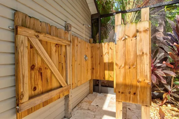 $10,000 | 2729 Sydelle Street, Sarasota, FL 34237