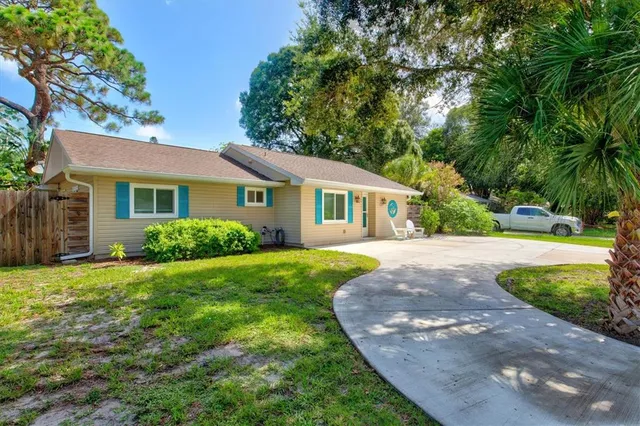 $10,000 | 2729 Sydelle Street, Sarasota, FL 34237