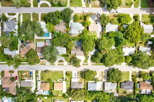 $10,000 | 2729 Sydelle Street, Sarasota, FL 34237