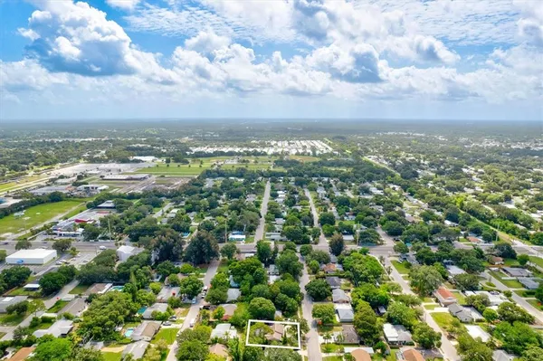 $10,000 | 2729 Sydelle Street, Sarasota, FL 34237