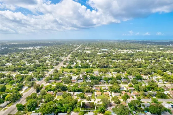 $10,000 | 2729 Sydelle Street, Sarasota, FL 34237