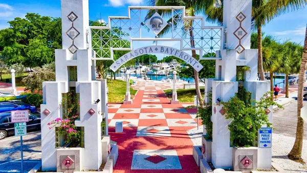 $10,000 | 2729 Sydelle Street, Sarasota, FL 34237