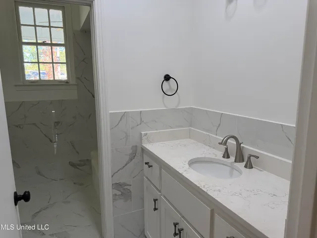 $239,900 | 106 Sgt Prentiss Drive, Natchez, MS 39120