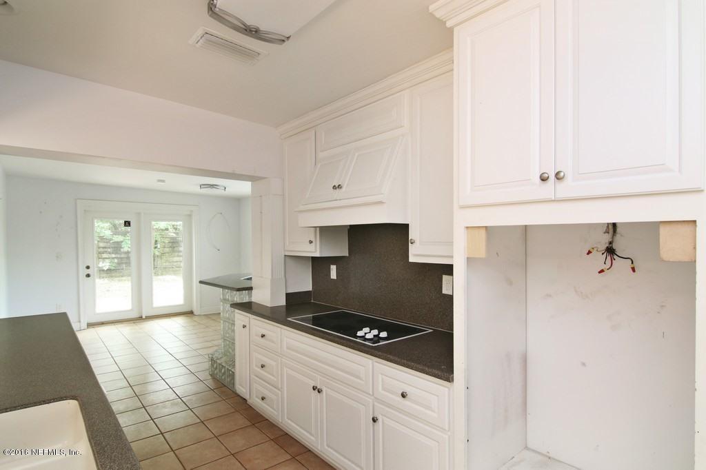 8046 Carlotta Road South Jacksonville, FL 32211 - Photo 15 of 18 21_8046CarlottaRdS_2021_Custom_Resized_4