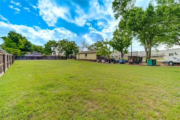 $59,990 | 614 Mulcahy Street, Rosenberg, TX 77471
