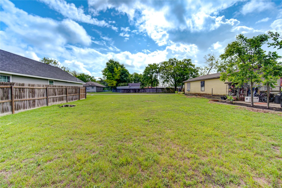 614 Mulcahy Street Rosenberg, TX 77471 - Photo 2 of 36