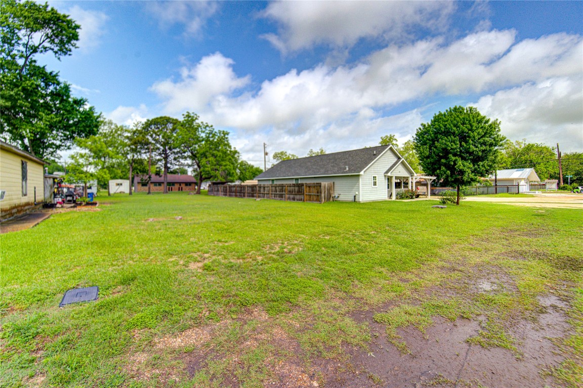 614 Mulcahy Street Rosenberg, TX 77471 - Photo 8 of 36