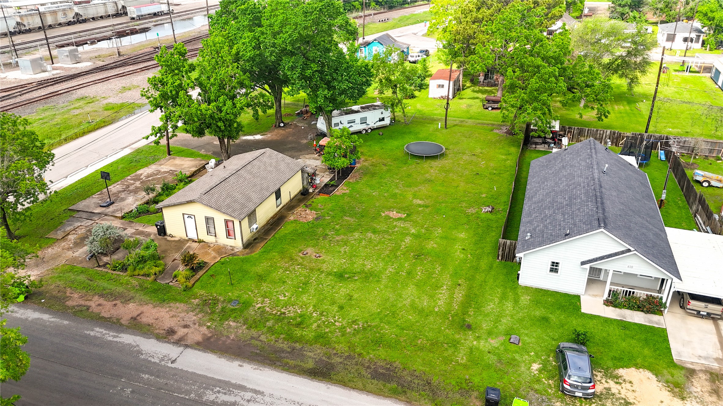 614 Mulcahy Street Rosenberg, TX 77471 - Photo 9 of 36