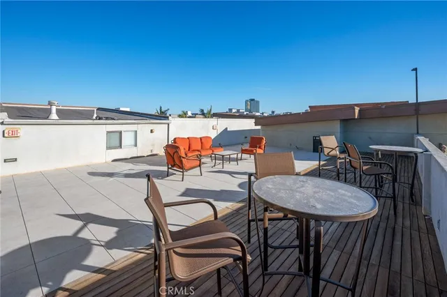 $2,700 | 100 South Alameda Street, Unit 210, Los Angeles, CA 90012