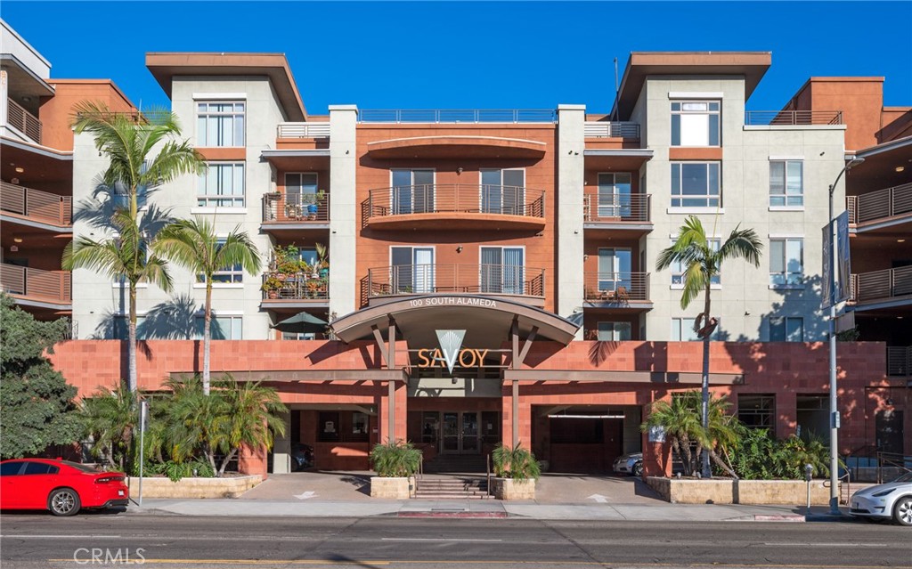 100 South Alameda Street, Unit 210 Los Angeles, CA 90012 - Photo 3 of 16 a front view of a multi story building