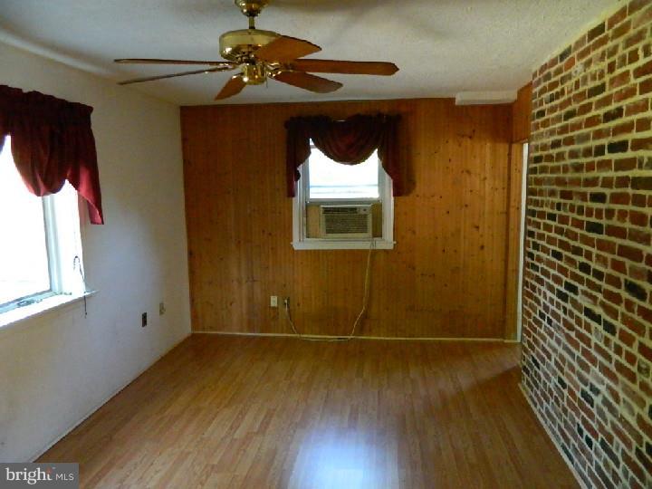 200 Avon Road Springfield, PA 19064 - Photo 11 of 25 Den
