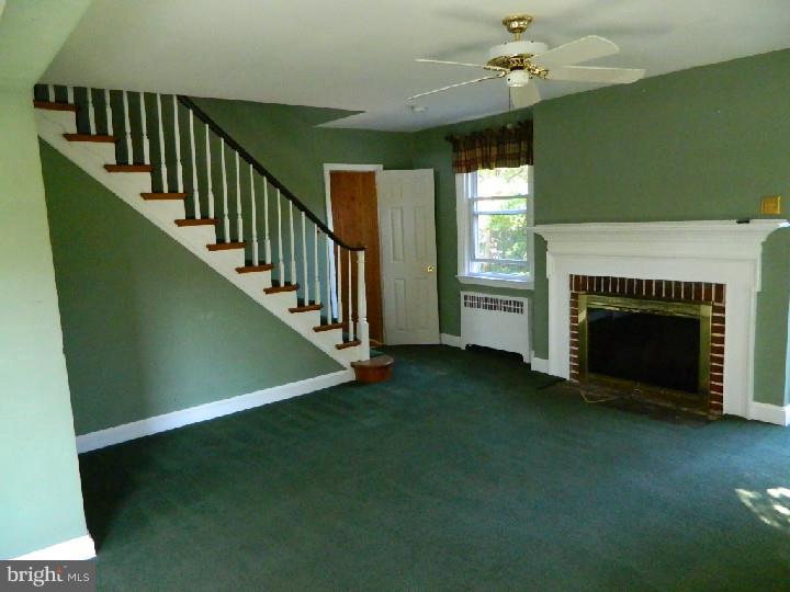 200 Avon Road Springfield, PA 19064 - Photo 5 of 25 Living Room