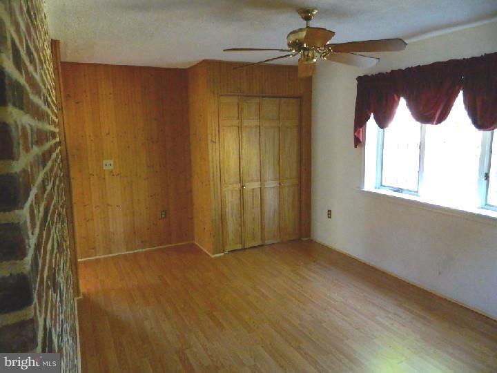 200 Avon Road Springfield, PA 19064 - Photo 10 of 25 Den