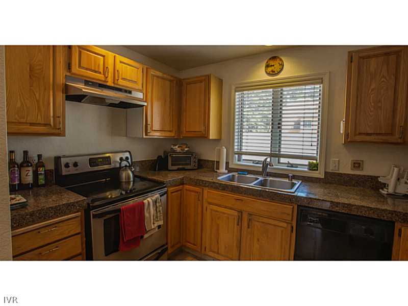 947 Incline Way, Unit 190 Incline Village, NV 89451 - Photo 2 of 11 Kitchen.