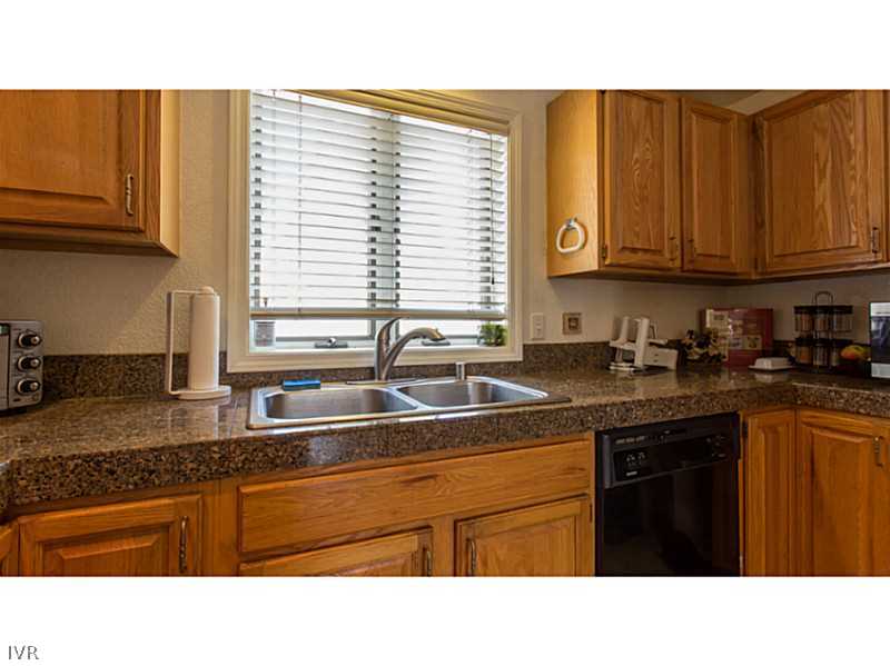 947 Incline Way, Unit 190 Incline Village, NV 89451 - Photo 5 of 11 Kitchen.