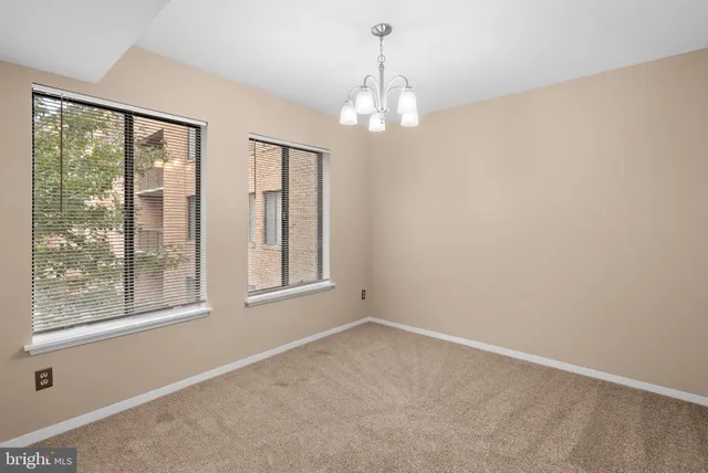 a view of empty room with window