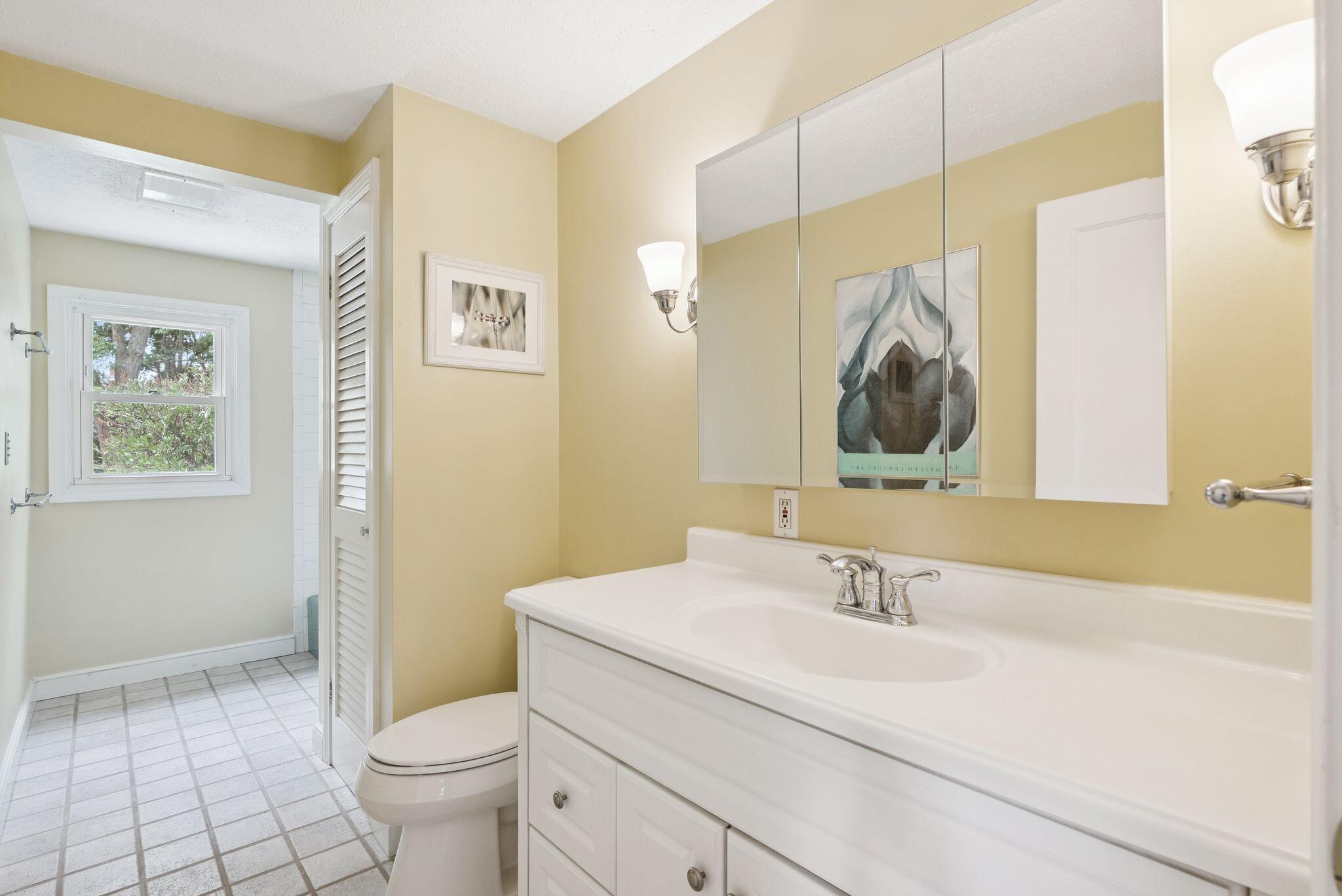 28 Carlyle Road Portland, ME 04103 - Photo 13 of 38 35_DSC04136