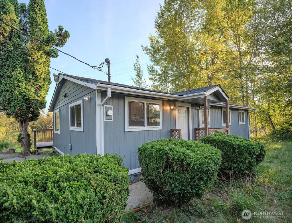 12419 Southeast Petrovitsky Road Renton, WA 98058 - Photo 1 of 20 Gallery Image 1