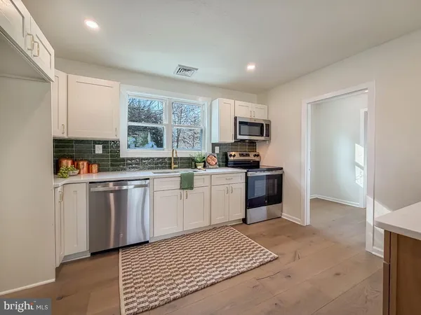 $569,900 | 101 Walnut Lane, Yardley, PA 19067