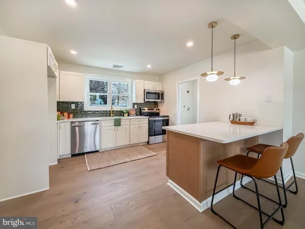 $569,900 | 101 Walnut Lane, Yardley, PA 19067