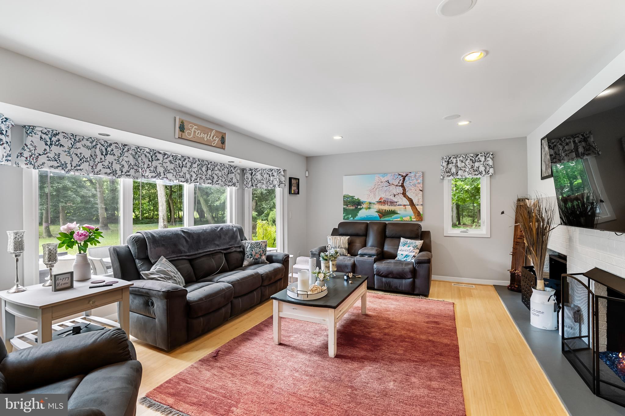 927 Cox Road Moorestown, NJ 08057 - Photo 13 of 61