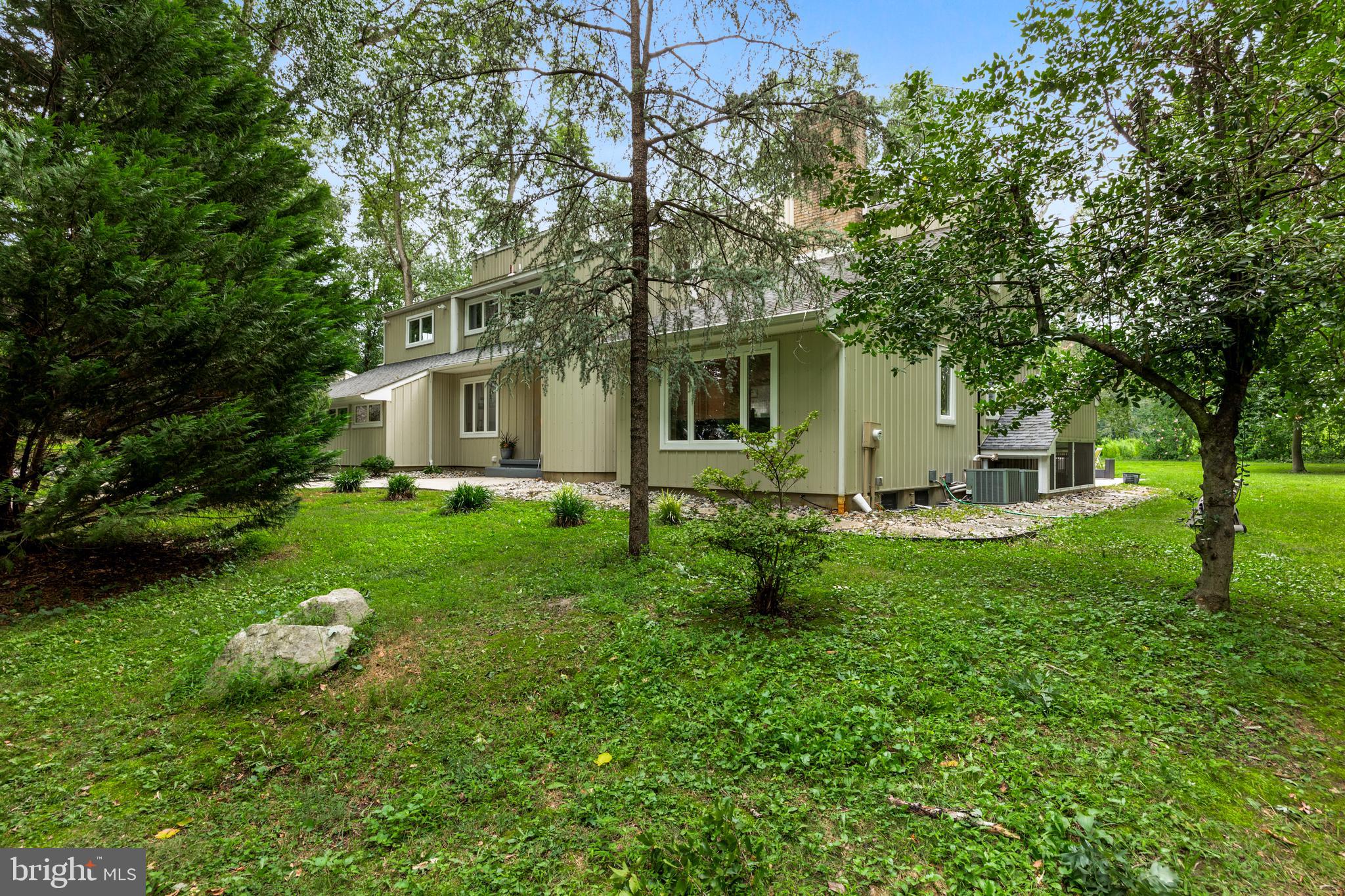927 Cox Road Moorestown, NJ 08057 - Photo 2 of 61