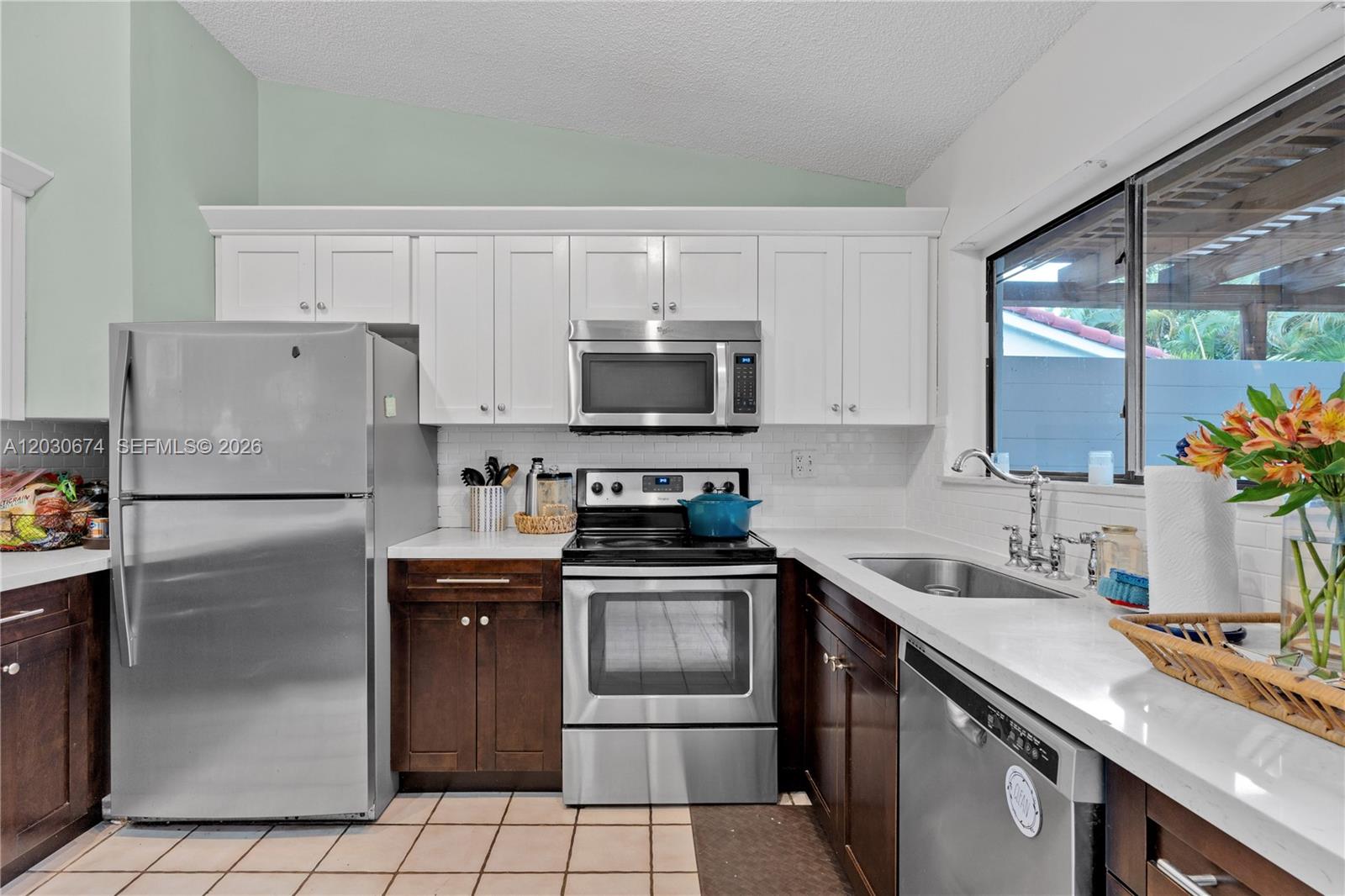 15139 Southwest 92nd Terrace Miami, FL 33196 - Photo 13 of 21
