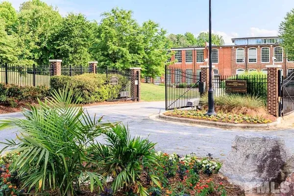 $3,200 | 1535 Caraleigh Mills Court, Unit 102, Raleigh, NC 27603