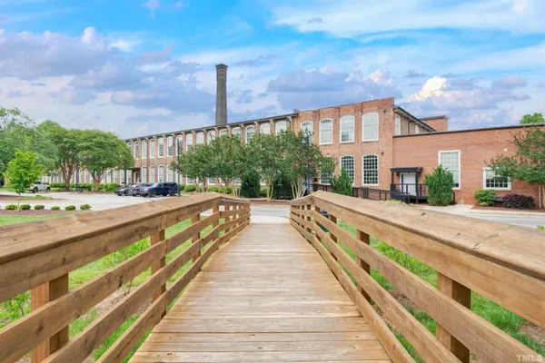 $3,200 | 1535 Caraleigh Mills Court, Unit 102, Raleigh, NC 27603