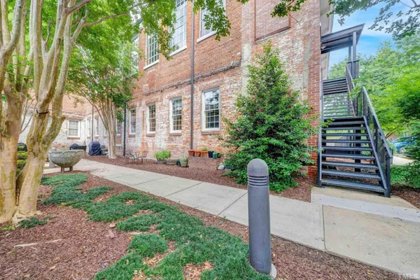 $3,200 | 1535 Caraleigh Mills Court, Unit 102, Raleigh, NC 27603