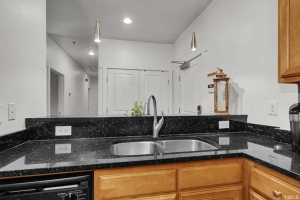 $3,200 | 1535 Caraleigh Mills Court, Unit 102, Raleigh, NC 27603