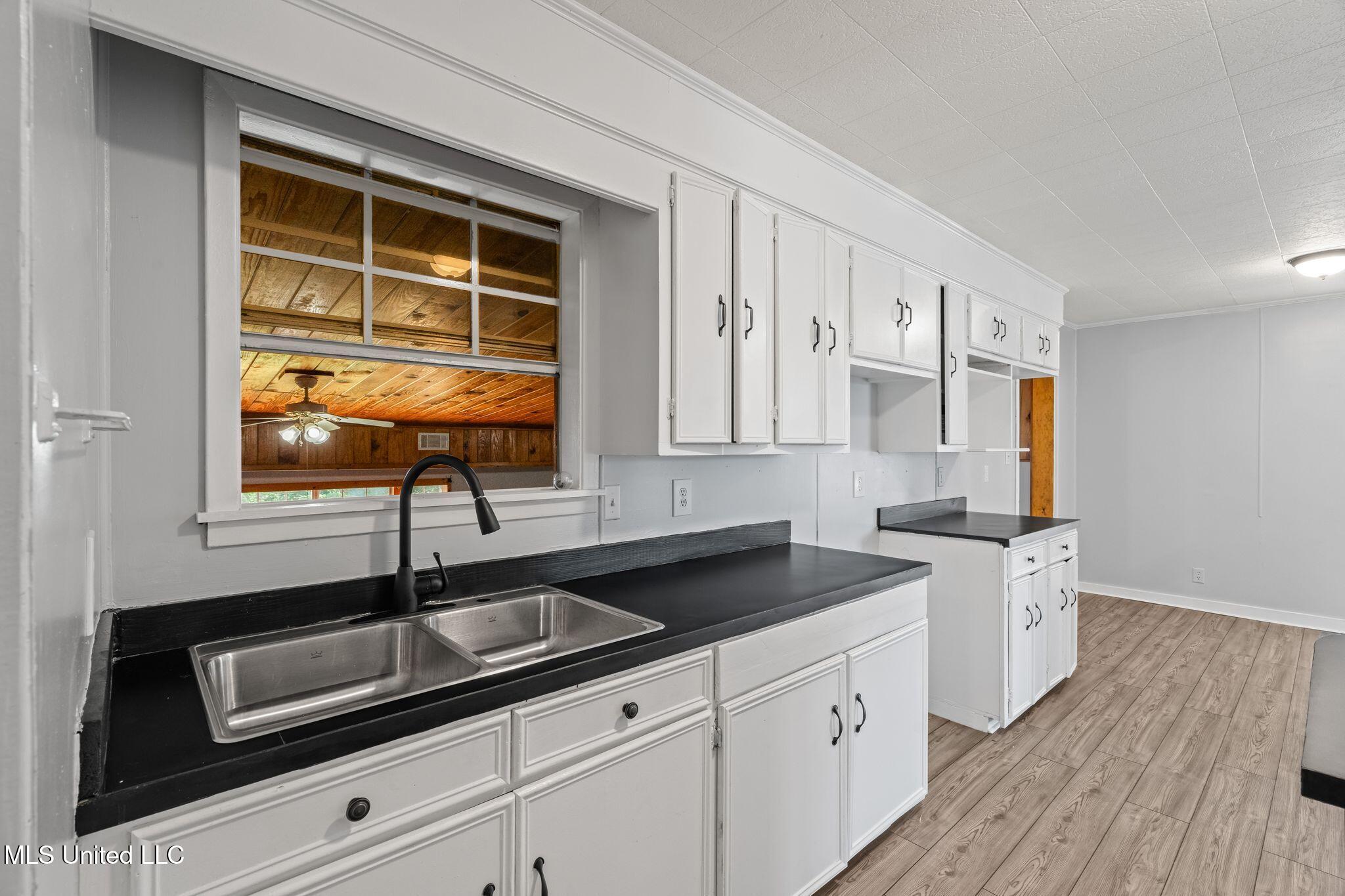 2225 Columbia Purvis Road Lumberton, MS 39455 - Photo 11 of 41 11_2225_Columbia_Purvis_Rd-11