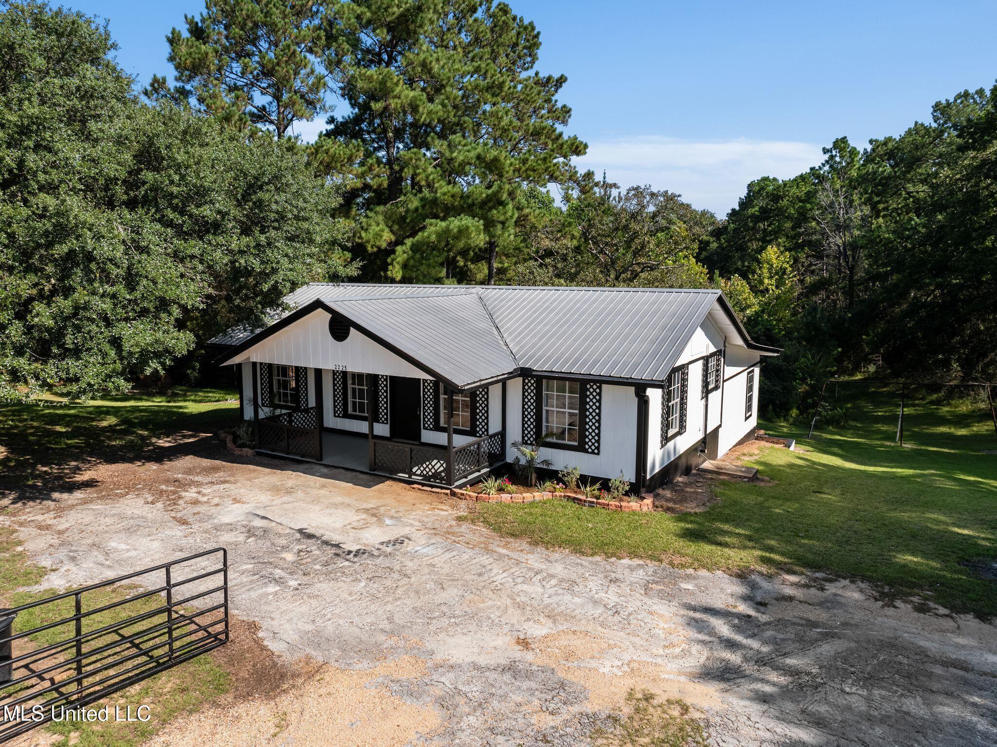 2225 Columbia Purvis Road Lumberton, MS 39455 - Photo 37 of 41 37_2225_Columbia_Purvis_Rd-37