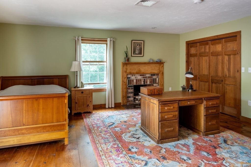 29 Miscoe Hill Road Mendon, MA 01756 - Photo 15 of 26