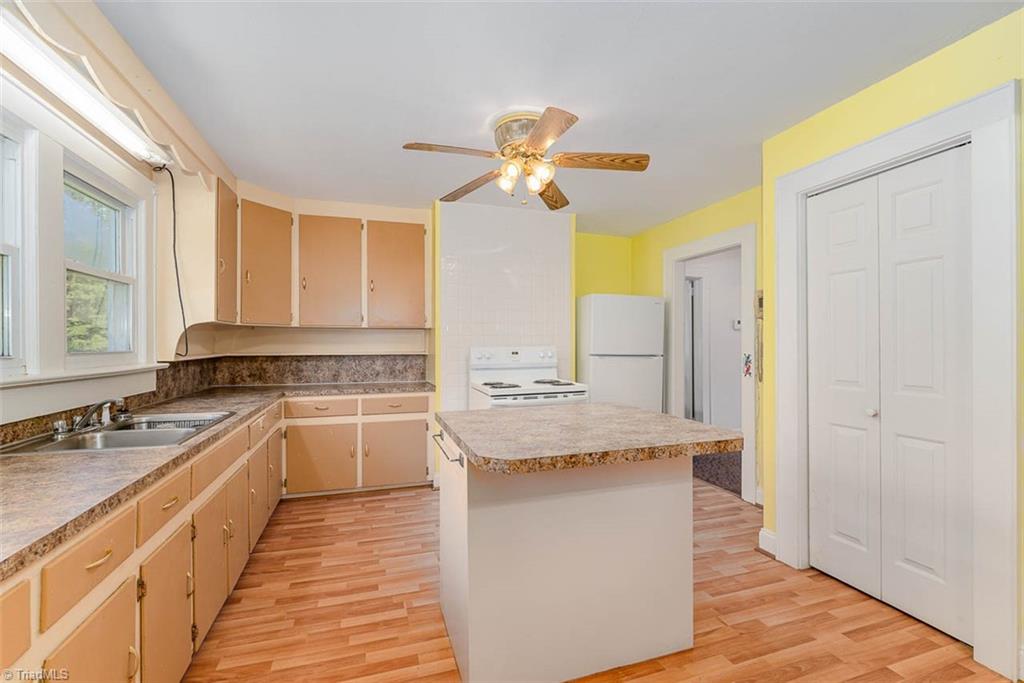 388 Frank Hinkle Road Lexington, NC 27295 - Photo 5 of 24 Gallery Image 5