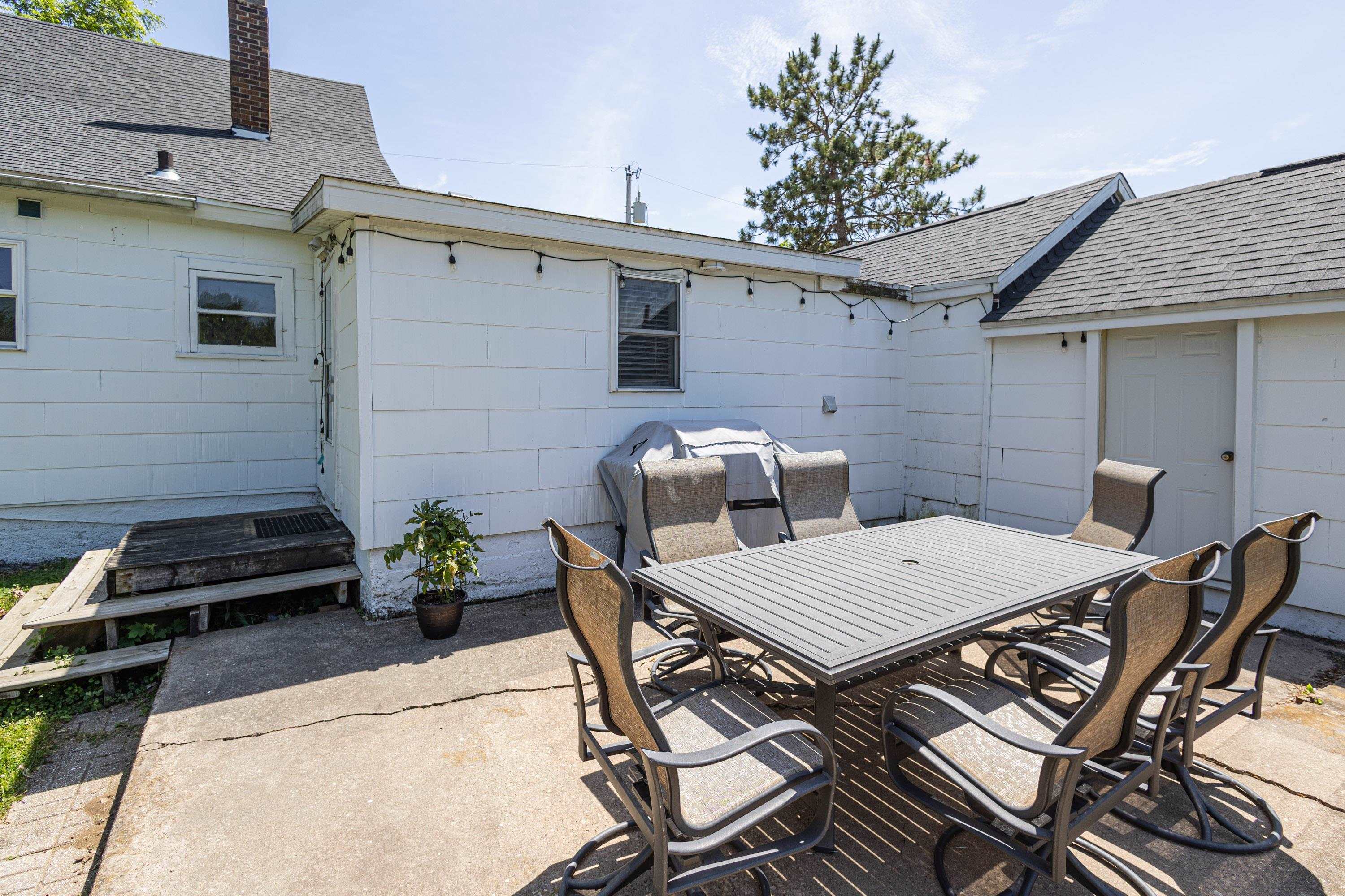 560 Southwest Sw Platteville, WI 53818 - Photo 22 of 29