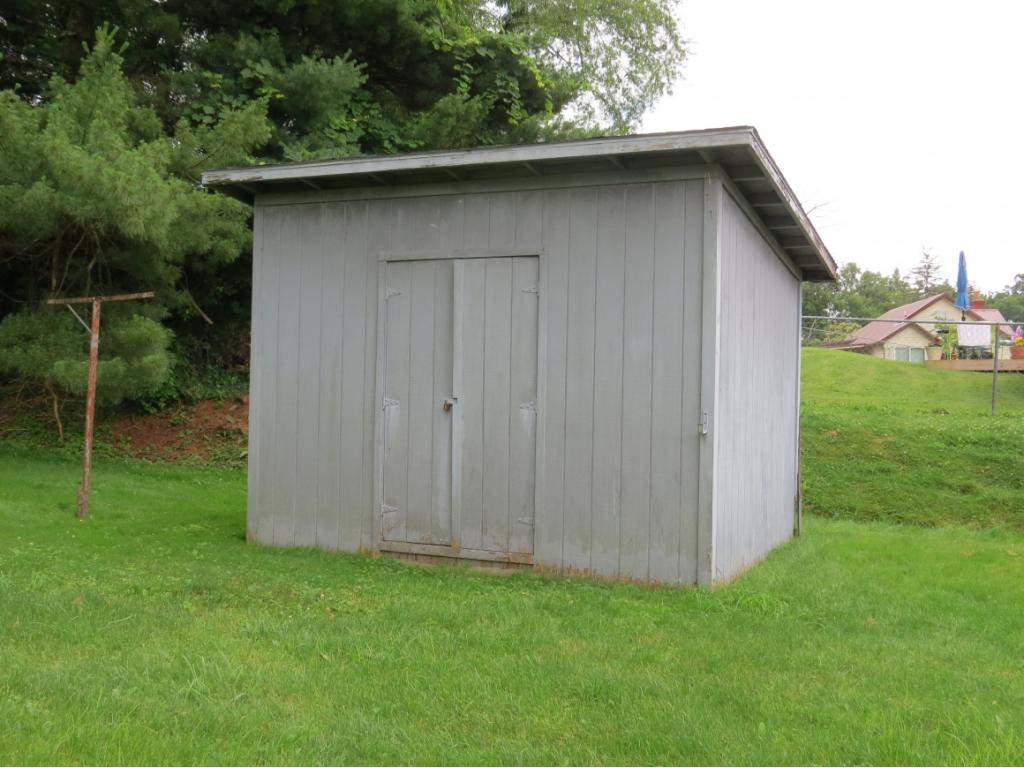 522 Spring Avenue Southeast Wise, VA 24293 - Photo 11 of 33 Storage Building