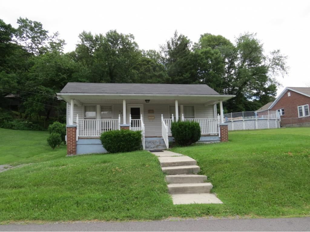 522 Spring Avenue Southeast Wise, VA 24293 - Photo 2 of 33 Photo 2