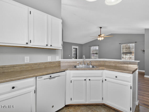 2701 Broad Street Bristol, TN 37620 - Photo 14 of 45 IMG_5712