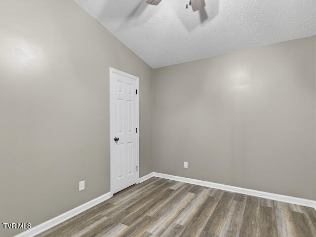 2701 Broad Street Bristol, TN 37620 - Photo 18 of 45 IMG_5723