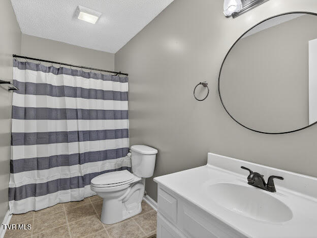 2701 Broad Street Bristol, TN 37620 - Photo 20 of 45 IMG_5716