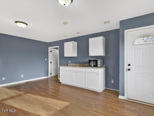 2701 Broad Street Bristol, TN 37620 - Photo 26 of 45 IMG_5725